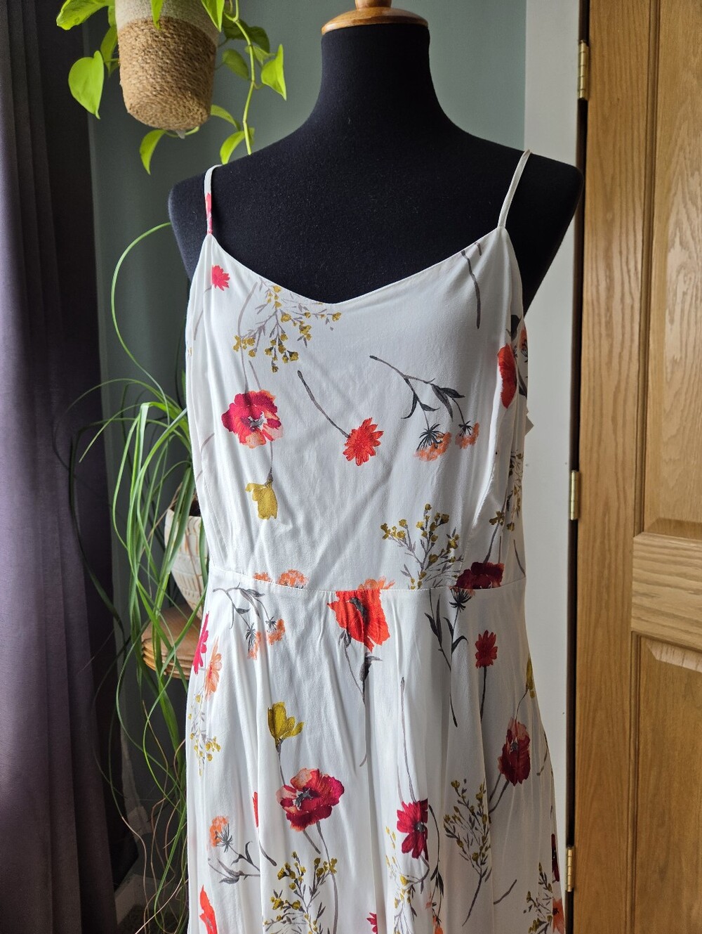 Old Navy White Floral Dress
